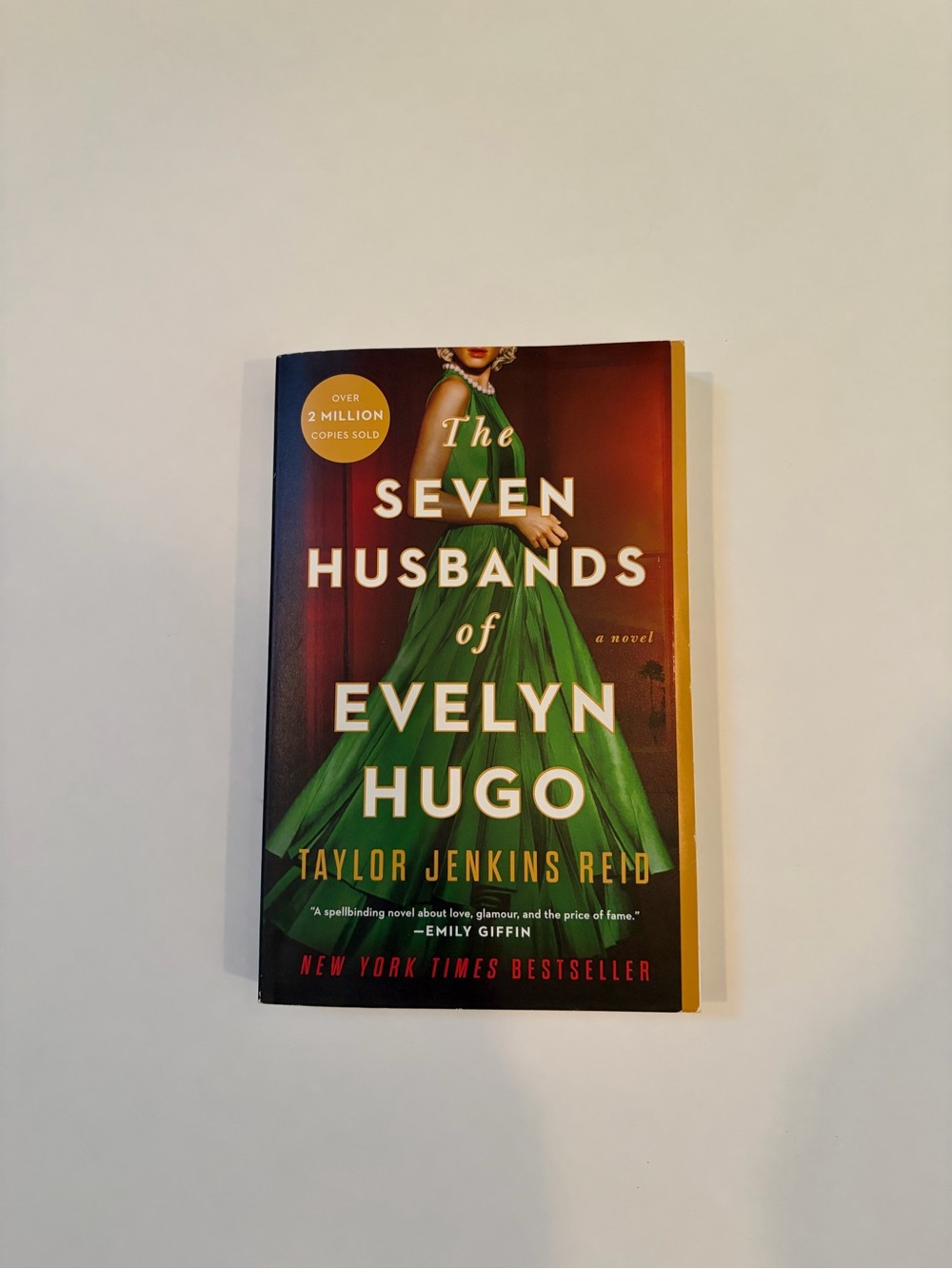 The Seven Husbands of Evelyn Hugo by Taylor Jenkins Reid - Green Cover Paperback